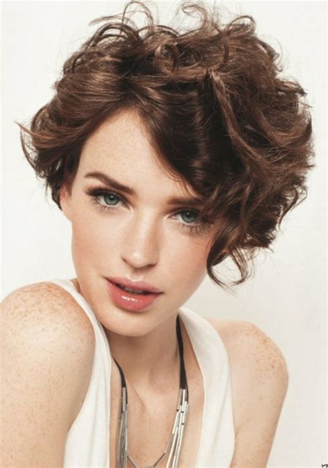 Cortes de pelo corto, para media melena, pelo largo o pelo rizado. 1001+ Ideas de pelo corto rizado - cortes y cuidado