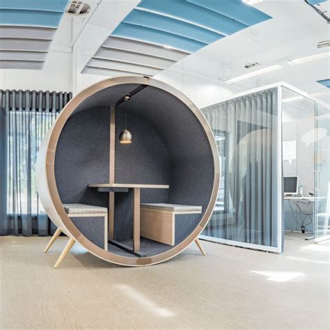 This Office Meeting Pod Is Perfect For Up To 4 People