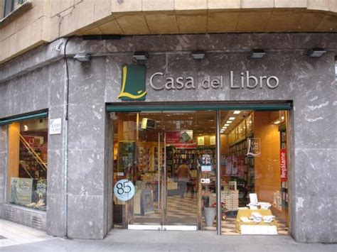 «un espacio para la cultura». Librería Casa del Libro Plaza de Italia ,3-Gijón