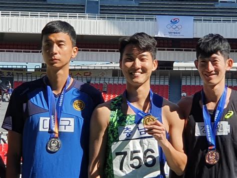 보는 내내 미소와 긍정 에너지가 넘쳤던 우상혁 선수!! -전국체전- 우상혁, 男높이뛰기 2연패…"이제는 도쿄올림픽 준비 ...
