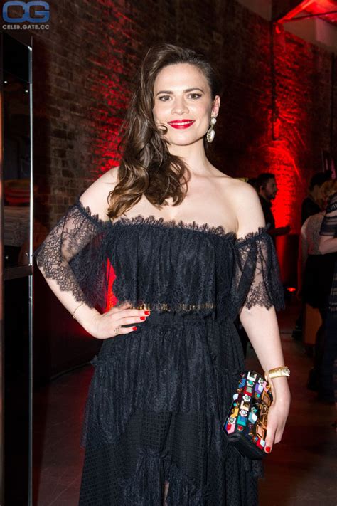 Hayley Atwell Nackt Nacktbilder Playboy Nacktfotos Fakes Oben Ohne