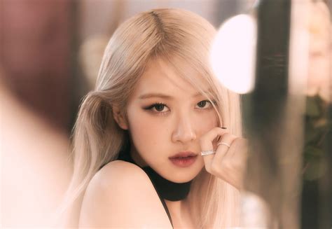 Blackpink Vocalist Roses Solo Single Debuts At No 43 On Official Charts Inquirer Entertainment