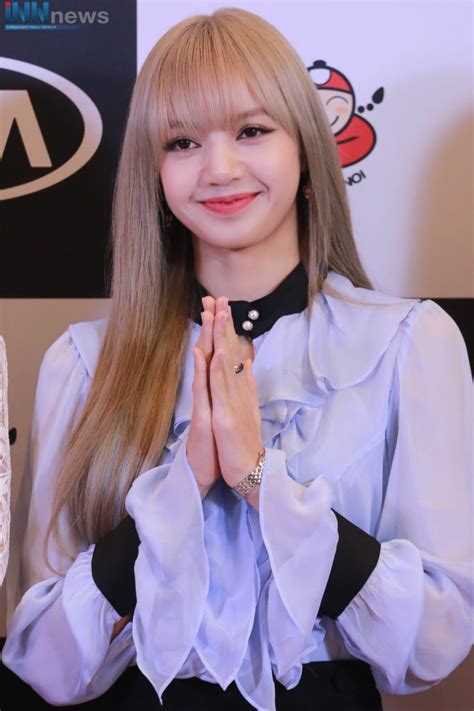 What Makes Blackpink S Lisa The Hottest Model In K Pop Industry Iwmbuzz