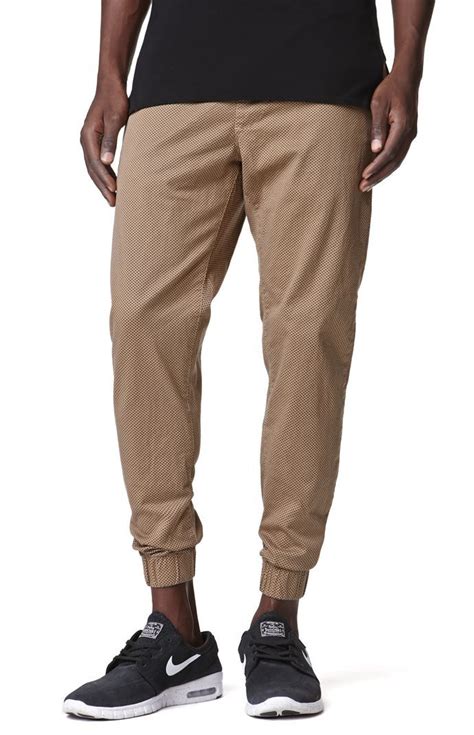 Bullhead Comes With A Two Tone Pair Of Men S Jogger Pants Found At Pacsun The Dillon Skinny