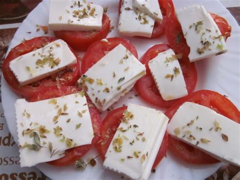 Ensalada de tomate y queso. Los dulces de mama Mari: ENSALADA DE TOMATE CON QUESO FRESCO