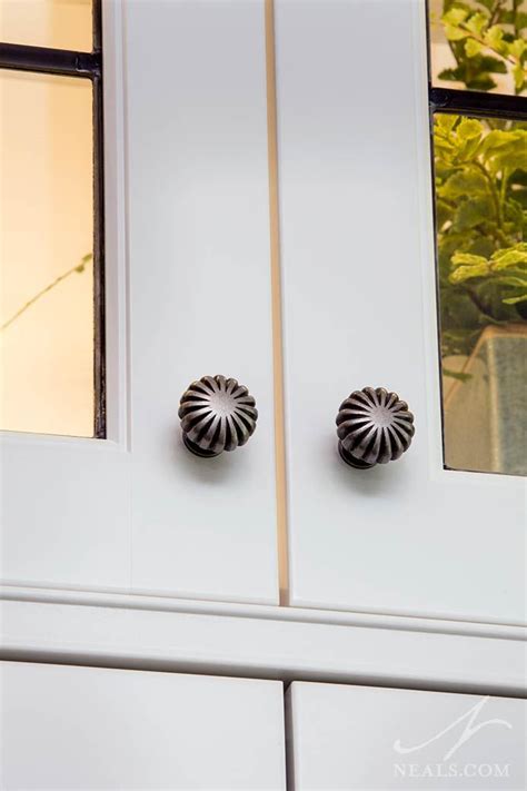 Shop traditional cabinet hardware and drawer hardware for the home in brass, pewter, satin, bronze, and antique finishes. Pin by Neal's Design-Remodel on Cabinet Hardware | Traditional kitchen, Cabinet hardware ...