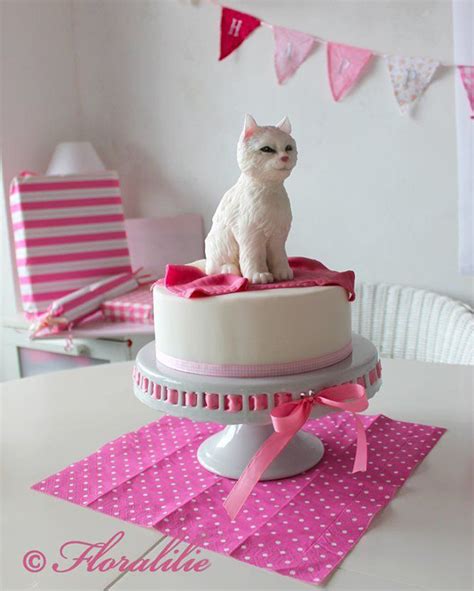 Check out this collection of fabulous cat birthday cake ideas! 8 of the Cutest Cat Cakes - Catster