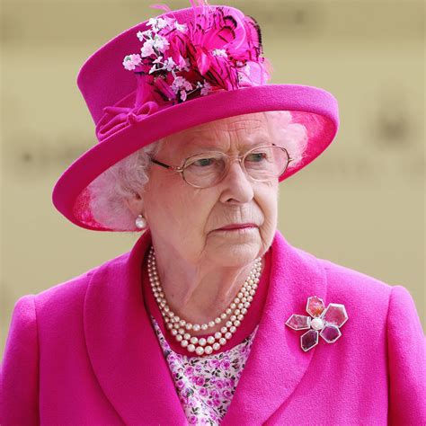Queen elizabeth ii has since 1952 served as reigning monarch of the united kingdom (england, wales, scotland and northern ireland) and numerous other realms. Funny Queen Elizabeth Moments | POPSUGAR Celebrity