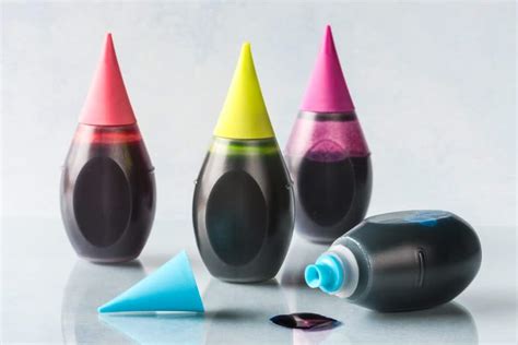 Dyeing your hair with food coloring is a fun, safe and inexpensive way to try out a new look or add highlights. 9 Chemical-Free Alternatives To Hair Dye