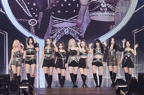 Twice world tour kuala lumpur 17 august 2019 sorry for the late upload of twice concert live in malaysia. TWICE ワールドツアー日本公演スタート、来春東京ドーム追加公演も | Musicman