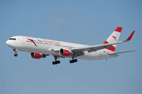 Austrian Airlines Boeing B767 300er Oe Lat Austrian Airlines