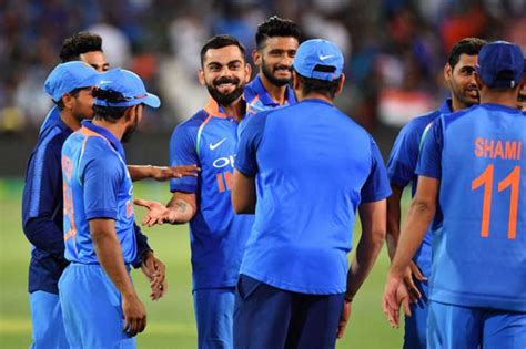 India Vs Australia 3rd Odi Live Cricket Score India Eye 1st Ever