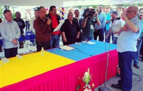 Juramentaron Al Nuevo Alcalde Bolivariano Del Municipio Simón Bolívar
