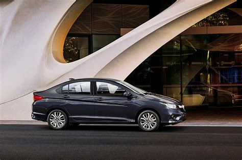 El honda insight 2020 es un modelo híbrido japonés que busca ganarse al mexicano combinando eficiencia, confort y conoce a continuación sus ventajas y desventajas en automexico.com. Ventajas y desventajas: Honda City 2018