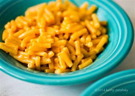 Review Vegan Mac And Cheese In A Box From Earth Balance Vegan Mac And