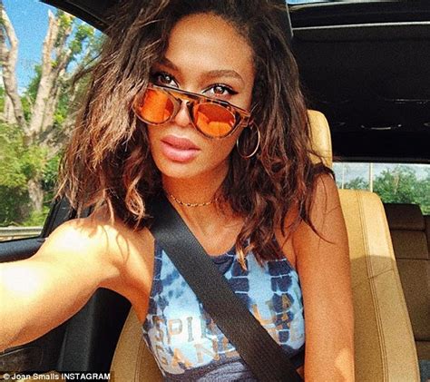 Joan Smalls Enjoys A Vacation In Puerto Rico Daily Mail Online