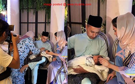 Through the instagram posting of anzalna nasir, it can be seen that mohamad eidrees is actively reciting the 'zikir' of 'hasbi rabbi' with full focus. MYARTIS.COM | MYARTIS | MY | ARTIS: 'MOHAMAD EIDREES ...