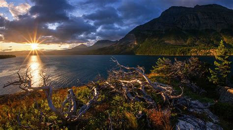 Glacier National Park Lake And Montana Rocky Mountain Saint Mary Lake