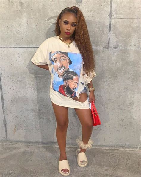 𝐏𝐢𝐧 𝐁𝐚𝐝𝐠𝐚𝐥𝐫𝐢𝐡𝐫𝐢 ️ teenage fashion outfits yeezy outfit tshirt outfits