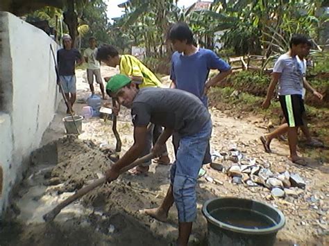 Tak terasa ulangan semester sudah selesai, tidak. Semangat Gotong Royong di Kampung Sukamaju Tenjo ~ Blogger ...