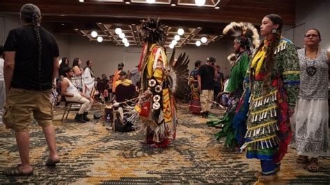 Evacuees From Eabametoong First Nation Host Powwow In Thunder Bay Ont