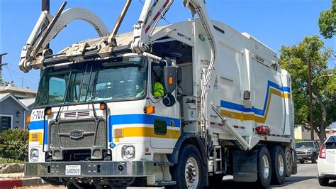 City Of Glendale Ca Acx New Way Garbage Trucks Youtube