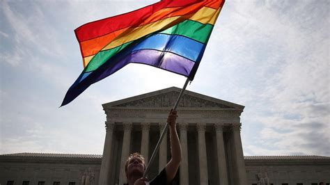supreme court rules same sex marriage is a constitutional right