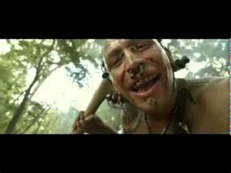 Jaguar paw hides his pregnant wife and his son in a deep hole nearby their tribe and is captured while fighting with his people. Apocalypto # Trailer Español - YouTube
