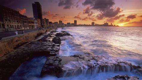 Free Download The Malecon Havana Cuba Robert Harding Picture Library 1366x768 For Your Desktop
