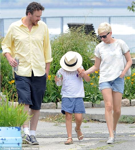 michelle williams and new man jason segel take matilda for lunch in nyc daily mail online
