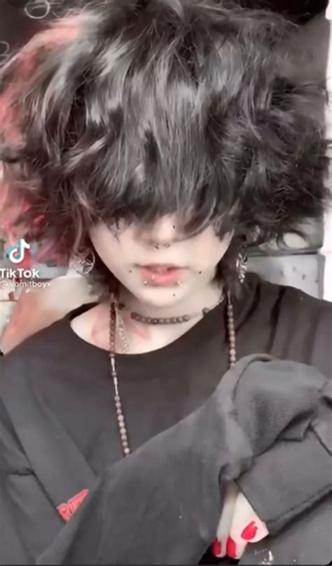 Max Vomitboyx On Tiktok And Instagram In 2021 Shot Hair Styles
