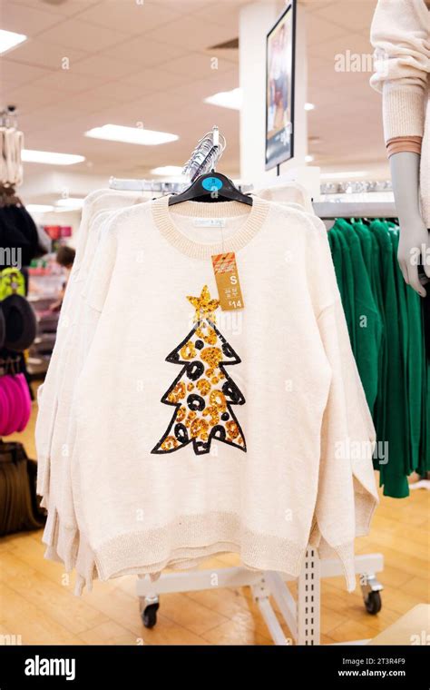 Primark 2023 Christmas Jumper Collection Cream Knitted With Gold And