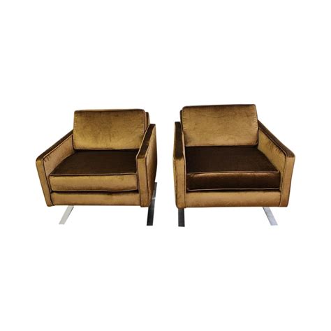 Comprised of angled tapered wooden legs, brass. Mid-Century Modern Club Chairs - A Pair | Chairish