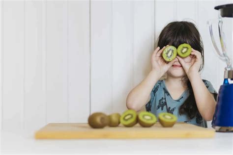 Useful Tips To Encourage Your Child To Eat More Healthily