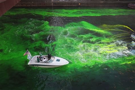 Photos Chicago River Dyed Green For St Patricks Day Wgn Tv