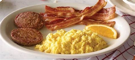 Cracker barrel shares rose tuesday, trading more than 5% higher in the early afternoon, after the country store and restaurant chain reported earnings that beat analysts' estimates. Cracker Barrel breakfast menu & Nutrition - Healthy & Tasty Option