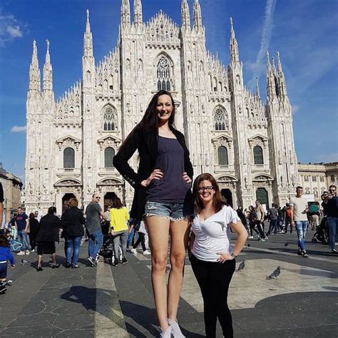 Ekaterina Lisina The Woman With Longest Legs In The World Reckon Talk