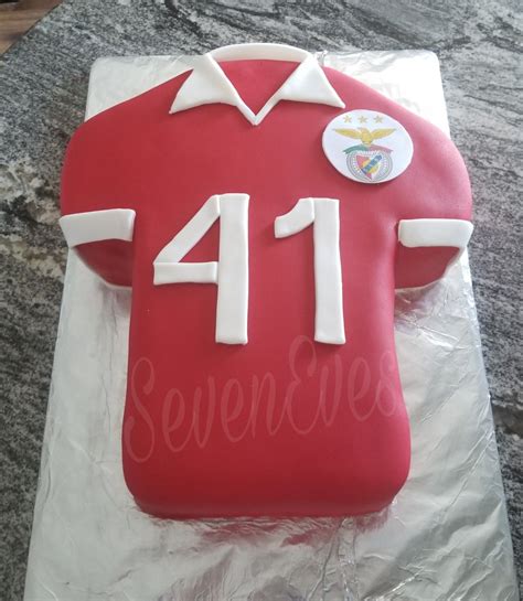 Nana's birthday cake from trashy. Benfica Cake Made by SevenEves | How to make cake, Cake ...