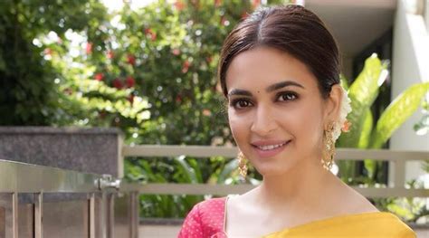 Housefull 4 Actor Kriti Kharbanda Its Challenging To Reinvent