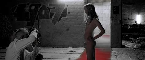 Nude Video Celebs Carolina Hoffmann Nude Illusion 2013