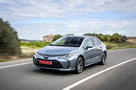 May the new decade be as elite as the altis, wishing everyone a #happynewyear2020. 2020 Toyota Corolla getting cancelled for Indian market ...