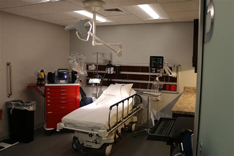 Daytime parking here is an issue but off hours, no problem. Watson Clinic Urgent Care South | The Lunz Group