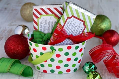 Make your candy gift even sweeter when you make it your own. Candy Bar Wrapper Holiday Printable | Our Best Bites