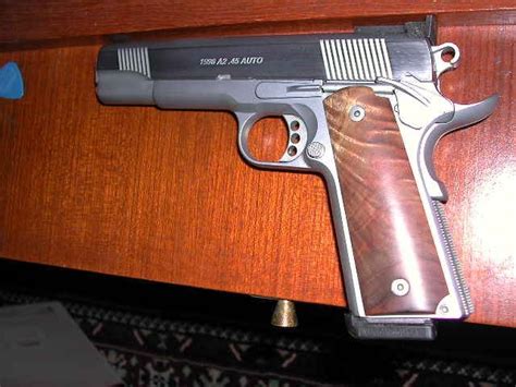 Smooth 1911 Grips 1911forum