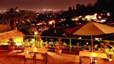 Gambar tentang Pilihan Tempat Makan Malam Romantis Di Bandung Ayo