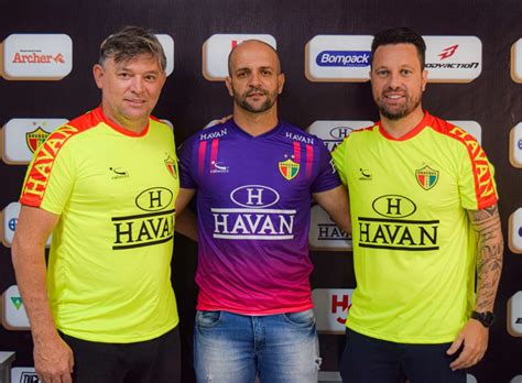 Você deseja encontrar mais informações sobre brusque fc sc? Brusque FC renova contrato com o técnico Jersinho por mais ...