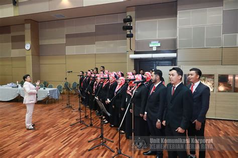 Ujian psikometrik ptd (ujian psikologi spa) ini merupakan salah satu seksyen wajib jawab bagi calon pegawai tadbir diplomatik 2016 setelah peperiksaan pegawai tadbir diplomatik kali ini. Sambutan Hari Integriti Dan Hari Psikologi 2018 KKR ...