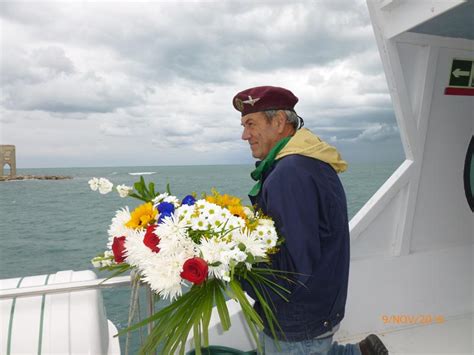 La championne marocaine de parachutisme, malika lahmar, membre de l'équipe féminine de la première brigade d'infanterie parachutiste des forces armées. andriolo-meloria-6 | Congedati Folgore