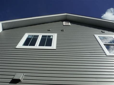 View of the CertainTeed Charcoal Gray Vinyl Siding. | Grey vinyl siding