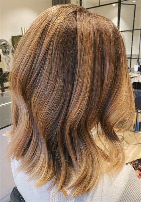 32 Beautiful Golden Brown Hair Color Ideas Lob Hairstyle